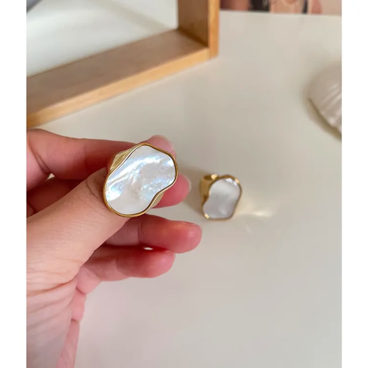 Irregular Shell Vintage Ring