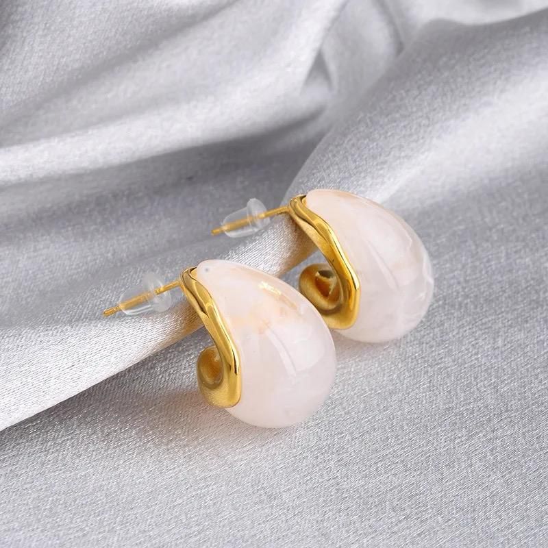 Pearl Teardom Earring