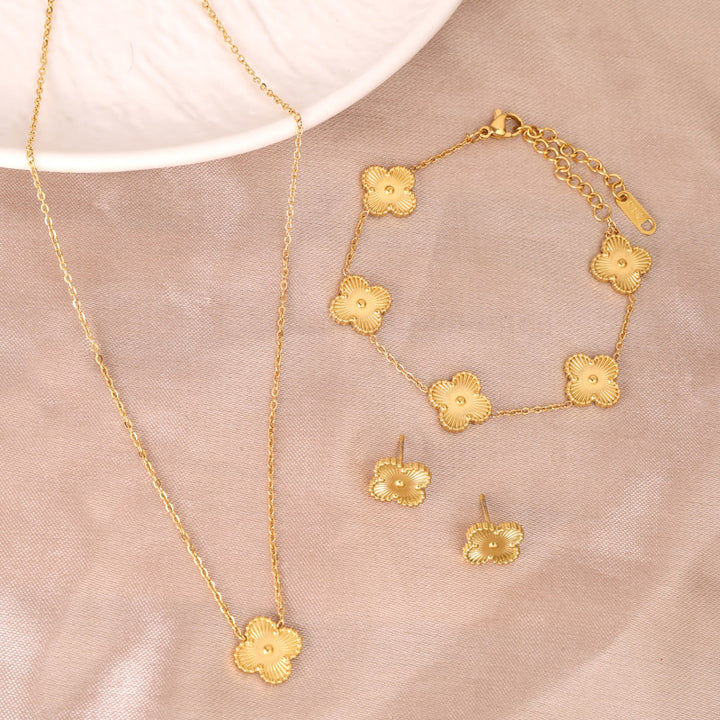 Gold Clover Set